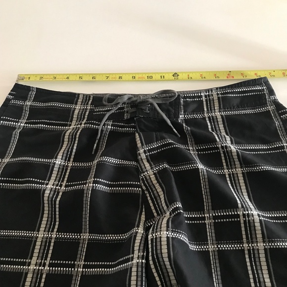 Nike Sz XL 36 Swimming Trunks Board Shorts Athleisure Beach Drawstring Black Wht - Picture 5 of 8